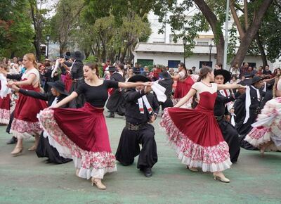 Se realizó un Patio Folklórico en Merlo