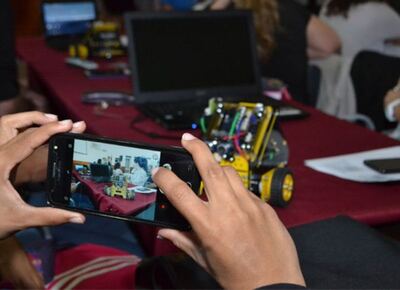 San Miguel: se realizó una capacitación para docentes sobre robótica