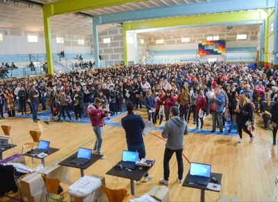 General Rodríguez: entregaron tablets para la comunidad