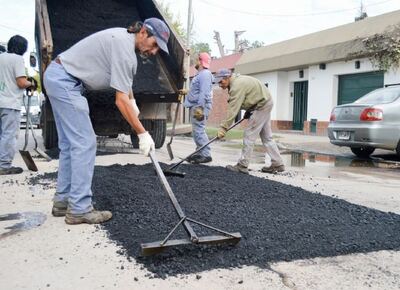 José C. Paz: continúa el bacheo de asfalto en las calles de la ciudad