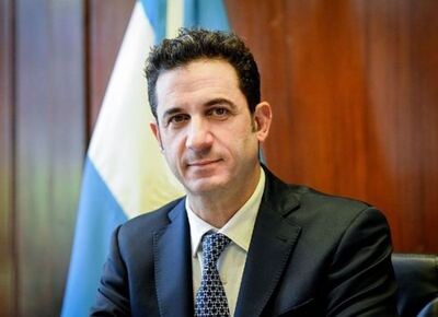 Antes de las elecciones los pasan a planta permanente: Tombolini ya preparó sus ñoquis en la Secretaría de Comercio