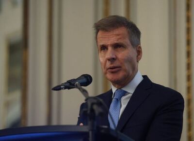 Con los tapones de punta: Redrado criticó al Gobierno por arrodillarse ante China y la oposición se hizo eco de ello