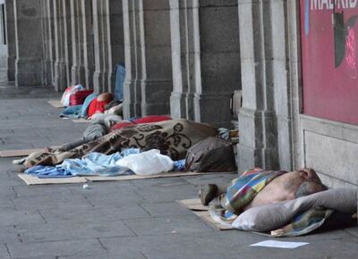 Con miles de personas durmiendo en la calle en la Ciudad de Buenos Aires, Larreta gasta 22 millones de pesos en catering