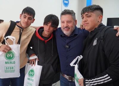 Merlo: estudiantes de sexto año recorrieron el Campus de la Uno