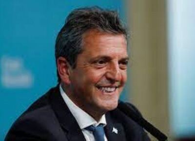 Massa afronta su primer test financiero como candidato: vencen 723.000 millones de pesos