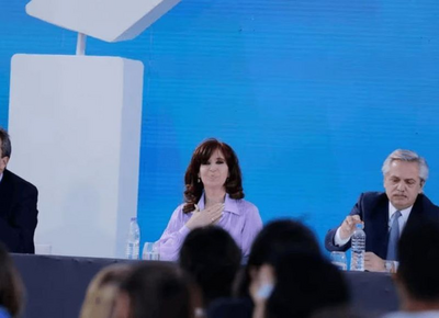 Quieren a sus enemigos bien cerca: Unión por la Patria disimula las internas y busca una foto de unidad