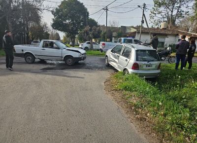 Fuerte accidente de autos en City Bell