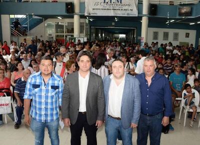 Continúa la entrega de escrituras en José C. Paz
