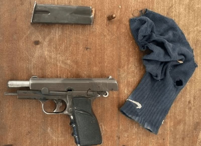Copitos 2: atraparon a un hombre a metros de Javier Milei, llevaba una pistola escondida en la media