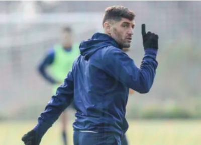 Méndez y Gimnasia tuvieron una visita especial en el entrenamiento