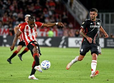 VIDEO | Estudiantes no pudo ante River y la figura de Armani: derrota 2-1 en un duelo vibrante