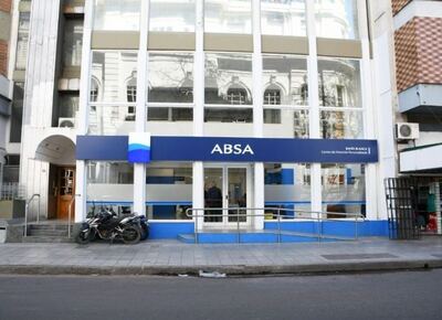 ¿Corrupción en la gestión de Kicillof? Denuncias por presuntas licitaciones digitadas en ABSA