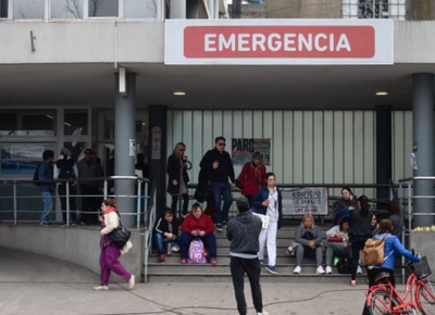Una nena de 6 años fue picada por un alacrán en La Plata y terminó en el hospital