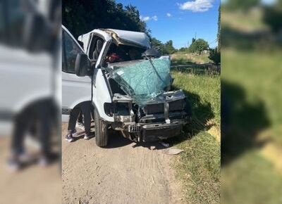 Lisandro Olmos: terrible choque entre un camión y una camioneta deja a un hombre muy grave