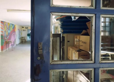 Los ladrones no se toman vacaciones: sigue la ola de robos en escuelas platenses