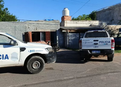 Llamaron al 911 por música alta en Arturo Seguí y el dueño de la casa le puso un arma en la cabeza a una policía