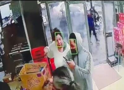 Tiene 19 años, llegó a La Plata hace un mes en busca de un mejor futuro y terminó baleada en un supermercado