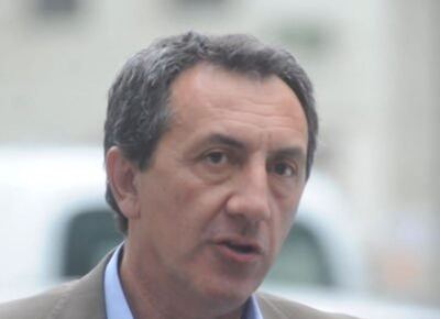 Cowen negocia con Anacleto para terminar su mandato en Gimnasia de La Plata