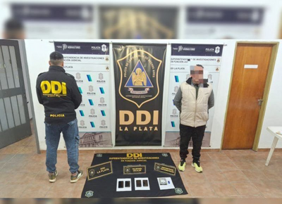 Detienen en La Plata a ex policía y entrenador por grooming a una nena de 11 años