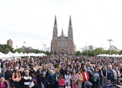 La Plaza Moreno vivirá un fin de semana a puro festejo con el Festival de Folklore y el Día del Niño