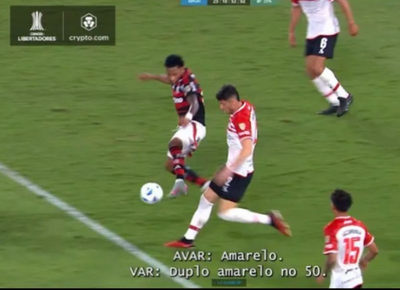 ¿Falló el VAR? Flamengo denuncia arbitraje polémico ante Estudiantes y reclama a la CONMEBOL