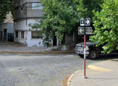Violento asalto en 9 y 63: un padre y su hijo fueron reducidos y les robaron hasta el aire acondicionado