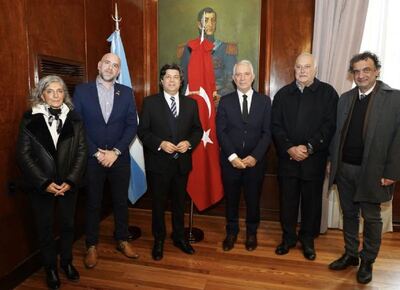 Construirán en La Plata el primer laboratorio de robótica del continente