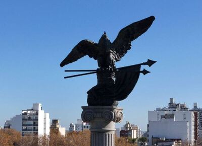Un edificio abandonado en pleno corazón de la ciudad volverá a la vida: Yacoub desarrollará una nueva torre con 44 departamentos en La Plata