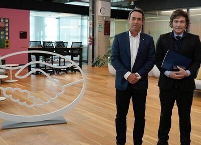 El "superávit" de Milei: ajuste para los argentinos, US$42 millones de alivio fiscal para Galperín