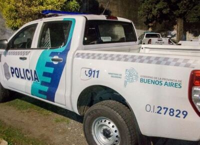 Motochorros armados intentaron asaltar a un policía en San Carlos y escaparon tras su reacción