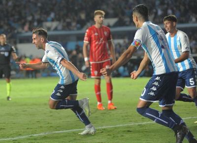 Racing y valioso triunfo ante Huracán para seguir prendido en la Liga Profesional