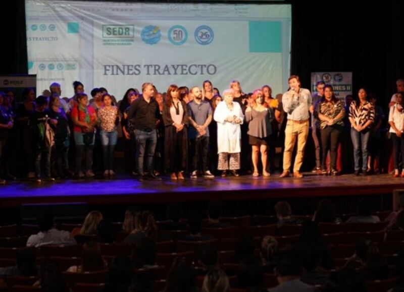Merlo: se realizó una nueva capacitación docente del programa Fines