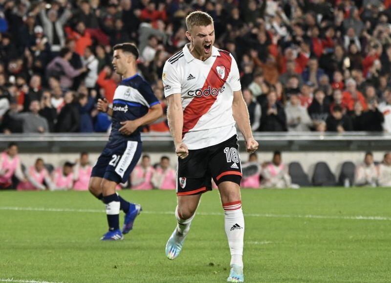 River goleó a Gimnasia y se aleja como líder de la Liga Profesional