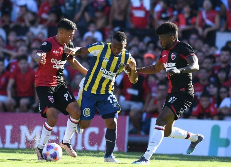 Newell's y Rosario Central empataron y repartieron puntos en el clásico por la Liga Profesional