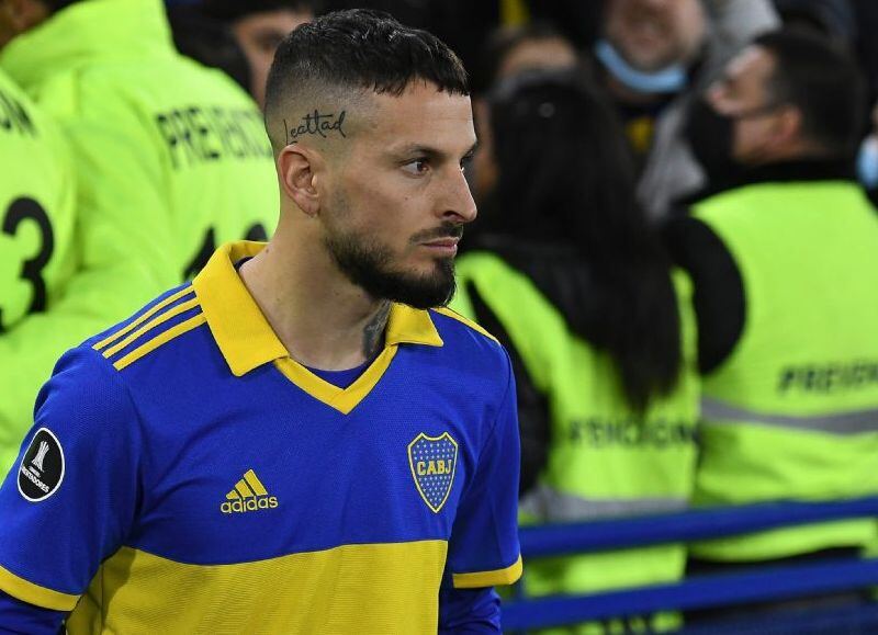 Darío Benedetto sufrió un desgarro en el partido ante Deportivo Pereira y puede perderse el superclásico con River