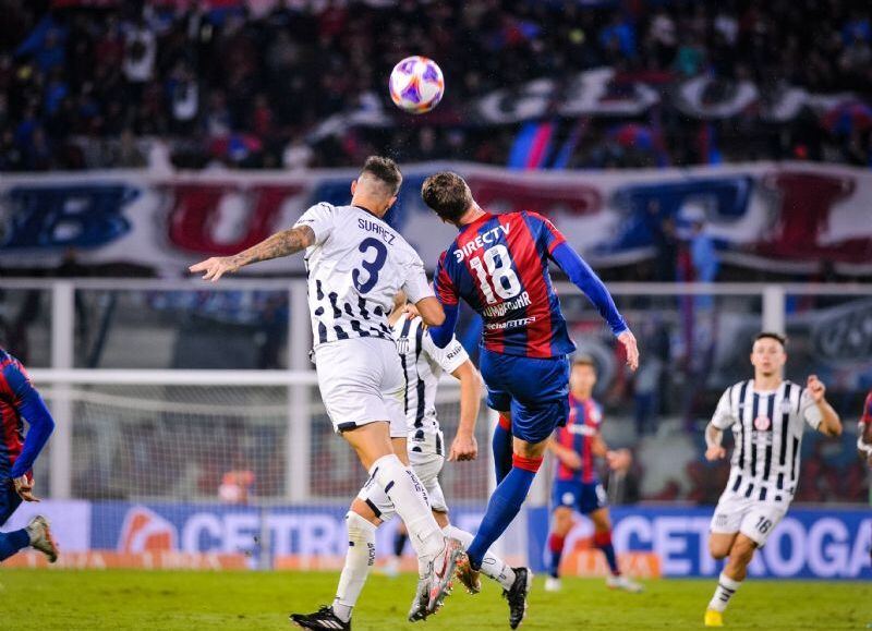 San Lorenzo y Talleres igualaron 0-0 en Córdoba: Batalla le atajó un penal a Michael Santos