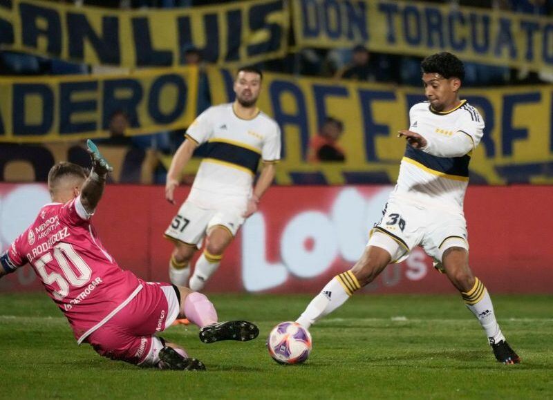 Godoy Cruz le aplicó a Boca una goleada histórica