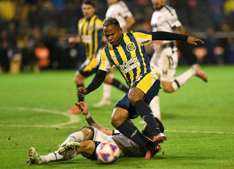 Rosario Central volvió al triunfo frente a Central Córdoba