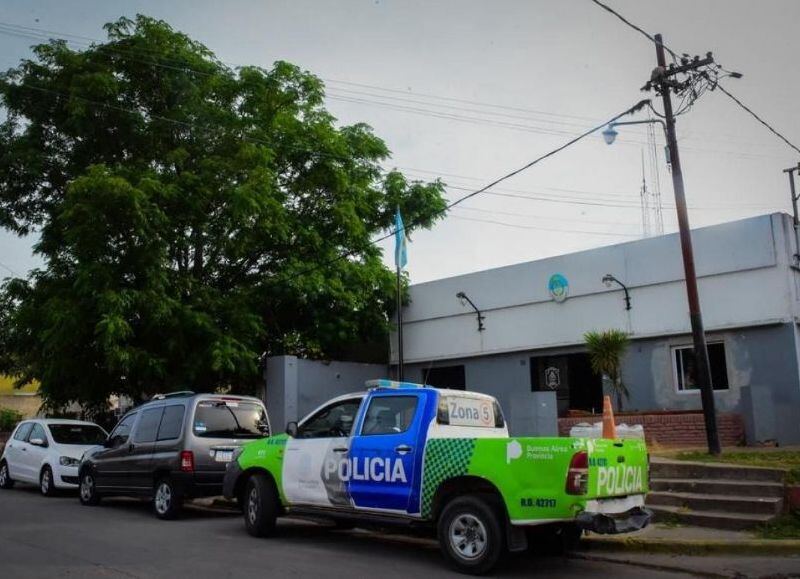 Brutal reacción de una madre en un Jardín de Infantes en Berisso: piña al rostro de la directora