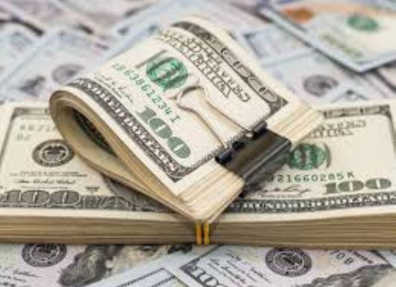 Llamen a Massa que resuelva lo que no resuelve actualmente Sergio Massa: el dólar blue llegó a los 800 pesos