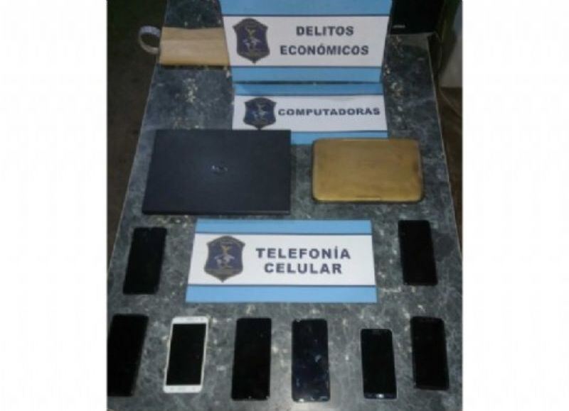 Nueve detenidos tras varios allanamientos por hackeo de celulares