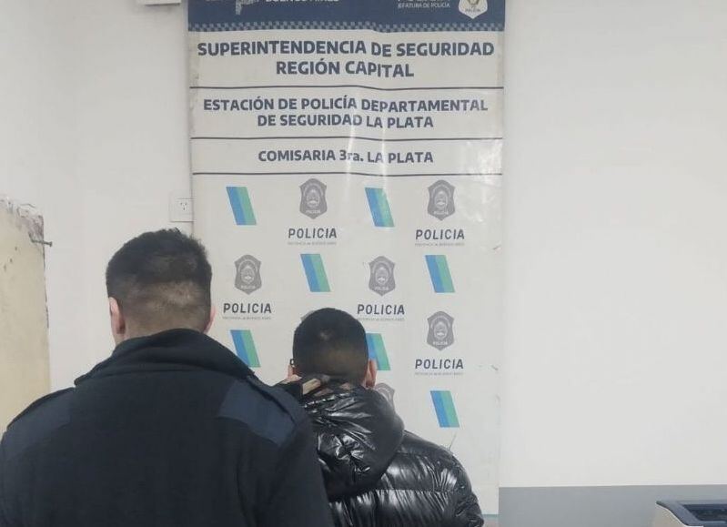 Los Hornos: Tiene 17 años y en lo que va del año fue arrestado 5 veces