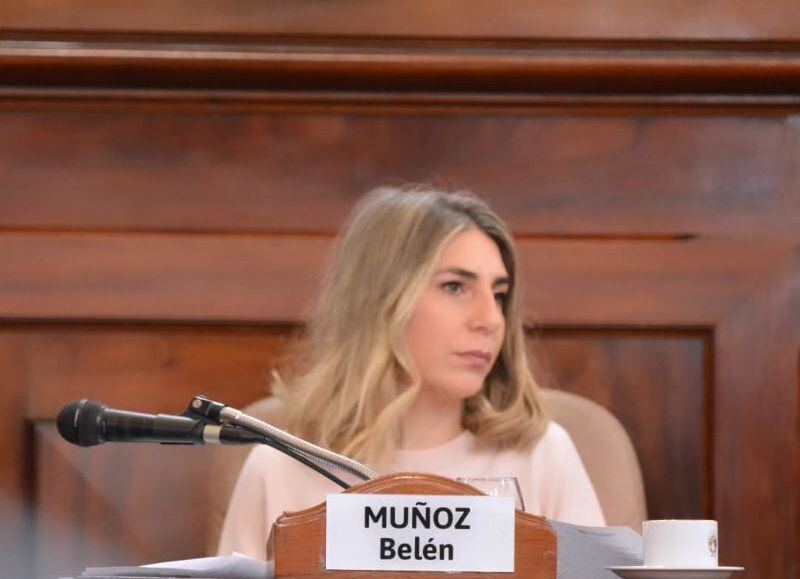 La concejala María Belén Muñoz impulsa la educación como servicio esencial en el Concejo: UDOCBA critica la medida