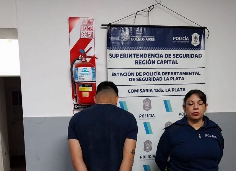 La Plata: Desbaratan bunker de droga en Villa Elisa y arrestan a un paraguayo