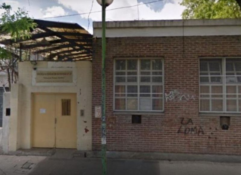 Esto no da para más: otro chico apuñalado en La Plata en un brutal asalto a la salida de la escuela