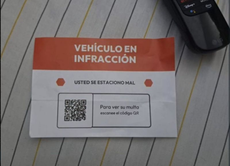 ¡Cuidado! Fraude millonario en La Plata: Delincuentes usan falsas multas con códigos QR para robar datos bancarios