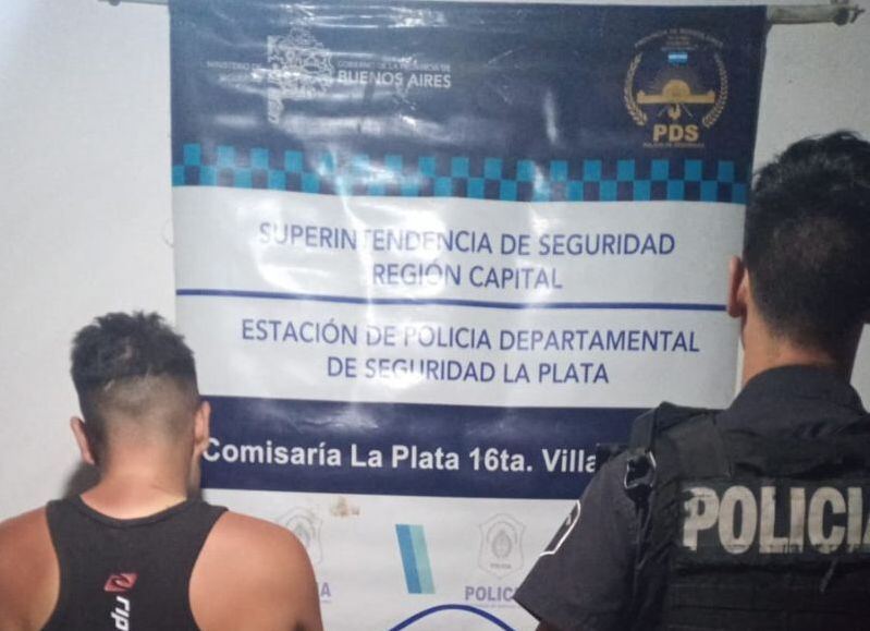 Villa Elvira: casi linchan a un joven acusado de acosar a una chica en una plaza