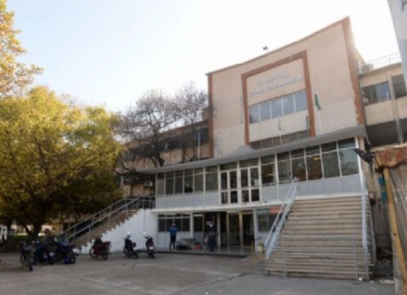 Un joven asesinado y un menor demorado y liberado en la Megatoma de Los Hornos
