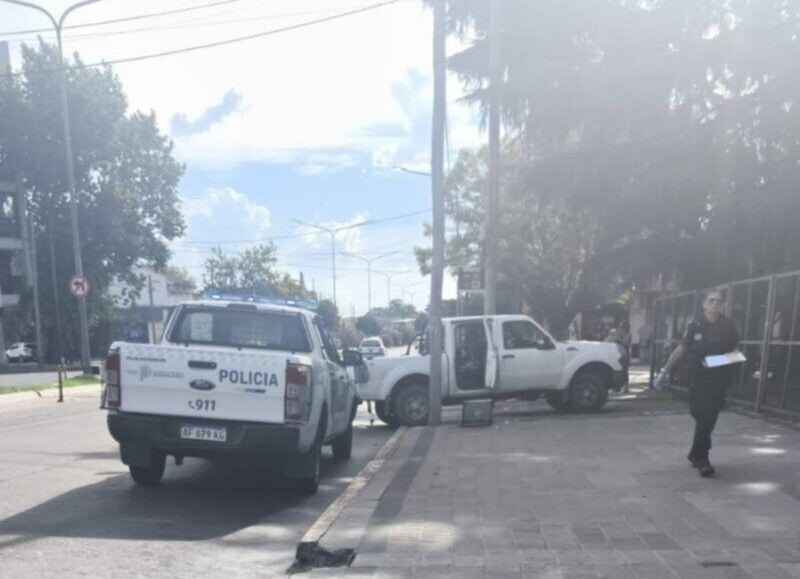 Pánico en La Plata: Fue a depositar 5 millones de pesos, no se resistió, pero le dispararon igual