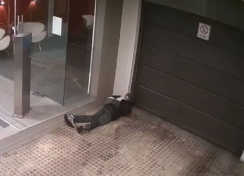 El delito juvenil crece a pasos agigantados en La Plata: banda de menores robó en un edificio de 39 y 16